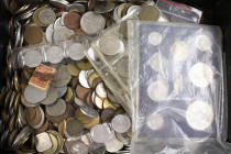 World - Bos with appr. 6,5 mixed world coins
