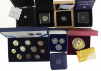 World - Small lot with BU-set Malta 2011, Medal Beijing 2008, Canada 2 Dollars 2019, Cook Islands Gold 5 Dollars 2017 etc.