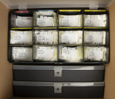 World - Collection coins Sweden and South Africa in 6 storage boxes, all coins described and sorted in zipbags, mainly modern coins