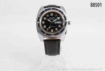 Glashütte GUB, Spezichron, HAU-Taucheruhr mit Datum und Wochentag bei 3 Uhr, verchromtes Metallgehäuse, schwarzes Zifferblatt mit Leuchtindexen, drehb...