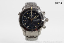 Omega Seamaster Profesional Diver 300 M Chronograph, Ref. 25988000 (?) Automatic, Edelstahlgehäuse und -band mit Tauchverlängerung, Saphirglas, dunkel...