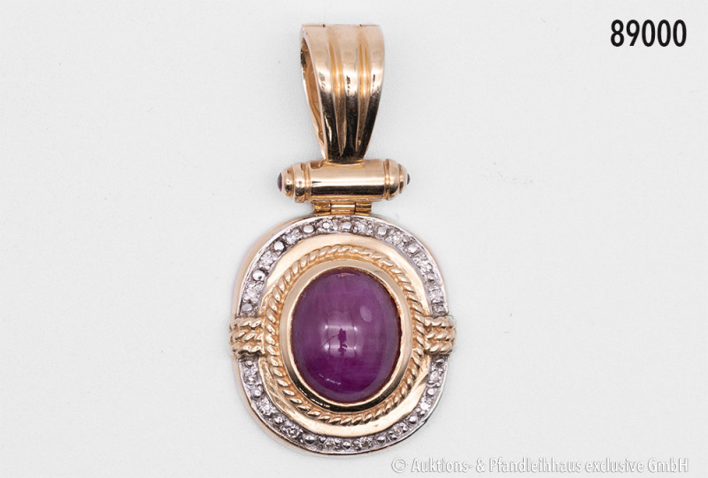 Anhänger, 585er Gold, 10 Punktdiamanten und 1 Rubin Cabochon. 7,22 g. Zertifikat...