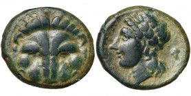 BRUTTIUM, RHEGION, AE bronze, 351-280 av. J.-C. D/ Mufle de lion de f. R/ PHΓINΩN T. l. d''Apollon à g. Derrière, grappe de raisin. SNG ANS 690. 7,65g...