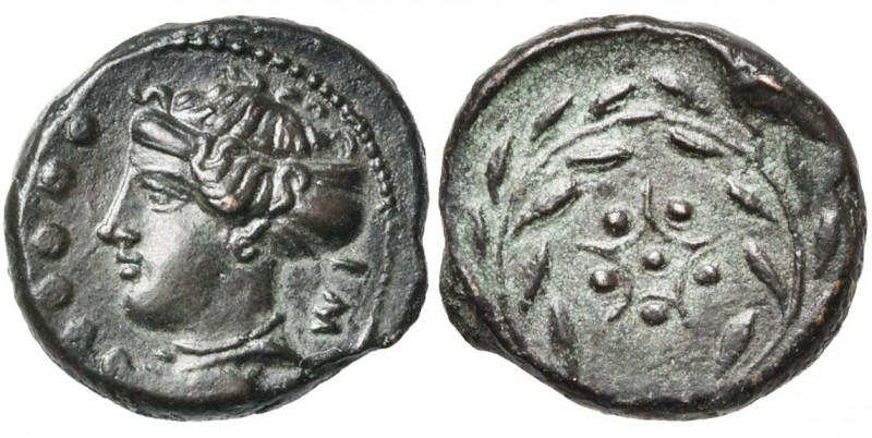 SICILE, HIMERA, AE hémilitre, 413-408 av. J.-C. D/ IME T. fém. à g. Devant, six ...