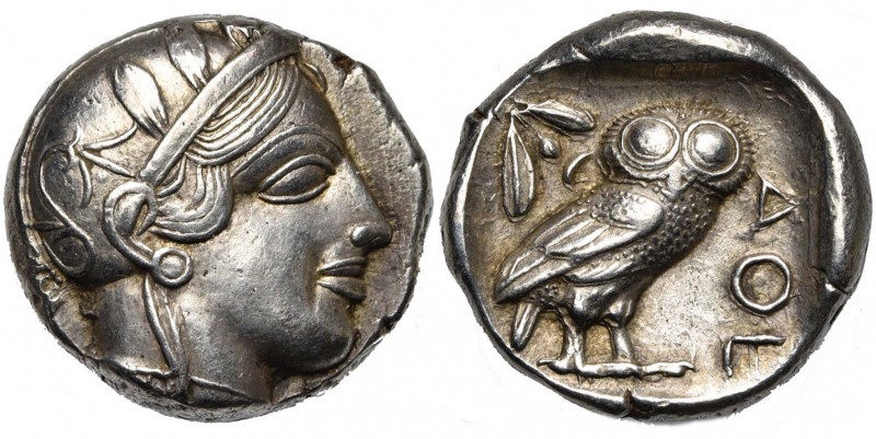 ATTIQUE, ATHENES, AR tétradrachme, vers 440-400 av. J.-C. D/ T. casquée d''Athén...