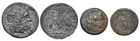 ROYAUME LAGIDE, lot de 2 bronzes: Ptolémée II, diobole, T. de Zeus/Aigle avec bouclier à g. (17,42 g, corrodé). Ptolémée III, obole, T. d''Alexandre c...