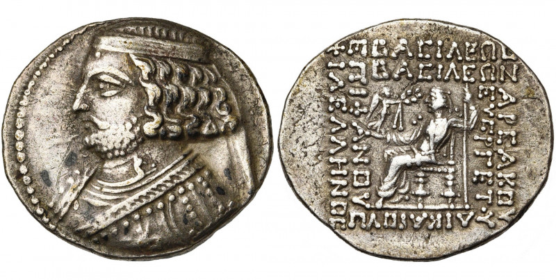 ROYAUME PARTHE, Orodes II (57-38), AR tétradrachme, Séleucie. D/ B. diad., dr. à...