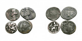 ROYAUME PARTHE, lot de 4 drachmes: Mithradates III, Kangavar, Sellwood 40/9; Phraates IV, Mithradatkert, Sellwood 54/9; Osroès II, Sellwood 85/3; Alex...