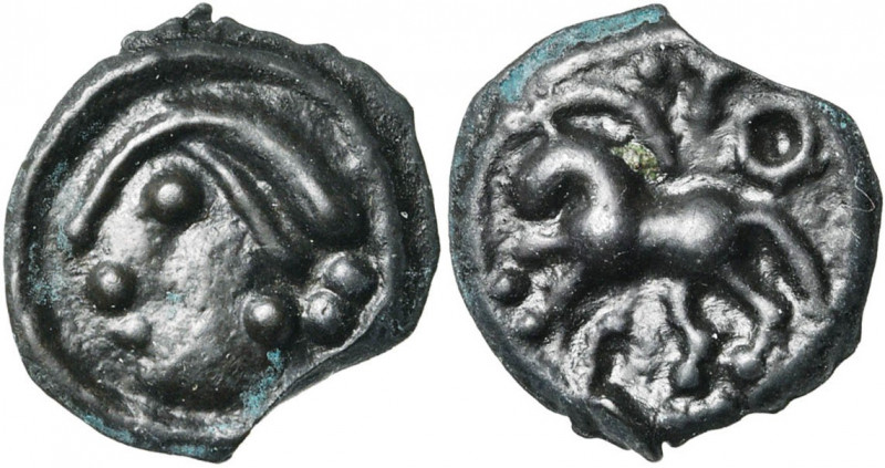 GAULE CELTIQUE, Sequani, AE potin, avant 52 av. J.-C. D/ T. stylisée à g., les c...