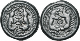 GAULE BELGIQUE, Suessiones, AE potin, avant 52 av. J.-C. D/ Deux boucs affrontés, dressés sur les pattes arrière, de part et d''autre d''un annelet po...