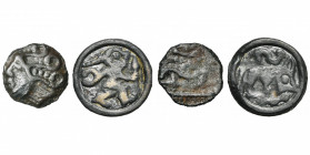 lot de 2 potins: Durocassi, T. à g./Ligne ondulée entre un arc de cercle avec une croix et deux croix sur une ligne dentelée; Remi, Personnage ten. un...