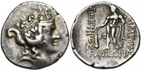TRANSYLVANIE, AR tétradrachme. Imitation de Thasos. D/ T. barbare de Dionysos à d., cour. de lierre. R/ Héraclès deb. de f., t. à g., ten. sa massue. ...