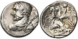 Ti. Quinctius, denier, 112-111 av. J.-C., Rome. D/ B. d''Hercule vu de dos, t. à g., vêtu de la dépouille de lion, sa massue sur l''épaule d. R/ Desul...
