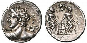 L. Caesius, AR denier, 112-111 av. J.-C., Rome. D/ B. diad. d''Apollon vu de dos, t. à g., ten. un foudre. A d., . R/ Les Lares Praestites (protecteu...
