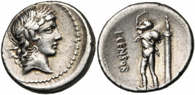 L. Marcius Censorinus, AR denier, 82 av. J.-C., Rome. D/ T. l. d''Apollon à d. R/ L CENSOR Le satyre Marsyas deb. à g., portant une outre sur l''épaul...