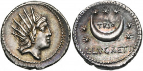 L. Lucretius Trio, AR denier, 76 av. J.-C., Rome. D/ T. r. de Sol à d. R/ Croissant entouré de sept étoiles. Au-dessus, TRIO. En dessous, L·LVCRETI. C...