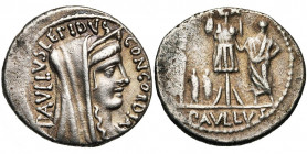 L. Aemilius Lepidus Paullus, AR denier, 62 av. J.-C., Rome. D/ PAVLLVS· LEPIDVS- CONCORDIA T. diad., voilée de Concordia à d. R/ Trophée. A d., L. Aem...