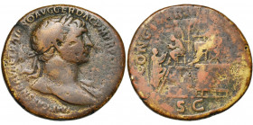 TRAJAN (98-117), AE sesterce, 104-111, Rome. D/ IMP CAES NERVAE TRAIANO AVG GER DAC PM TR P COS V PP T. l. à d., l''épaule g. dr. R/ CONGIARIVM TERTIV...