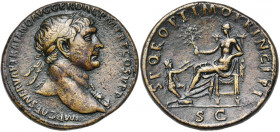 TRAJAN (98-117), AE sesterce, 104-111, Rome. D/ IMP CAES NERVAE TRAIANO AVG GER DAC PM TR P COS V PP T. l. à d., l''épaule g. dr. de l''égide. R/ SPQR...