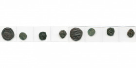 lot de 4 bronzes: Anastase Ier, follis, Constantinople, off. Δ; Justinien Ier, decanummi, Antioche, an 36; Constant II, follis, Syracuse; Michel II et...