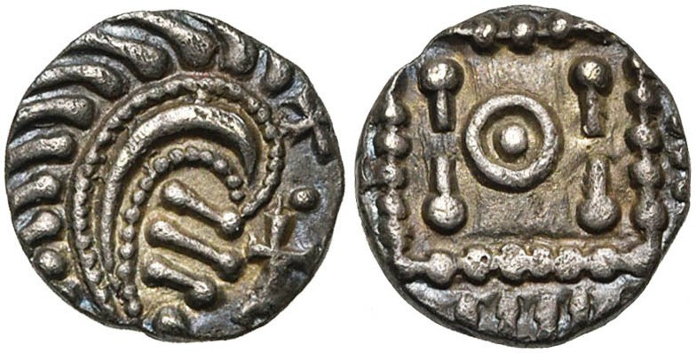 FRISE, AR sceat, vers 695-740. Série E. Type au "porc-épic". D/ T. dégénérée à d...