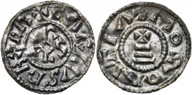 CAROLINGIENS, Charlemagne (768-814), AR denier, 793/794-812, Mayence. D/ + CΛRLVS REX FR Monogramme carolin. R/ + MOGONTIΛ Croix sur trois degrés. M.G...