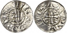 ALLEMAGNE, BASSE-SAXE, Dietmar (†1048), AR denier. D/ + ODDA ME FENN Monogramme CH. R/ Croix cantonnée des lettres V-I-C-C. Dan. 1289. 1,02g Trace de ...