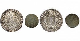 ITALIE, SICILE, AR lot de 2 p.: Guillaume Ier (1154-1166), fraction de follaro; Frédéric III (1296-1337), pierreale (sigle F). Spahr 99, 32.
Beau et ...