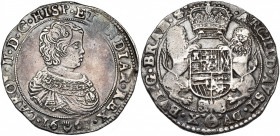 BRABANT, Duché, Charles II (1665-1700), AR ducaton, 1667, Anvers. Premier type. D/ B. enfantin à d. R/ Ecu couronné, tenu par deux lions, orné du bijo...