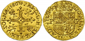 TOURNAI, Seigneurie, Philippe II (1555-1598), AV couronne d''or, 1586. Sans les armes de Portugal. D/ Croix fleurdelisée, cantonnée de deux lions et d...