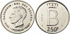 BELGIQUE, Royaume, Baudouin (1951-1993), 250 francs, 1976FR. Essai en argent. Tranche cannelée. ESSAI au revers. GR-BR 3455. Très rare.
Fleur de Coin...