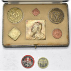 BELGIQUE, Monnaie conventionnelle, Gand, écrin de 5 p. et 1 médaille: de 9 p.: 5 francs 1917, 1918; 2 francs 1915; 1 franc 1915; 50 centimes 1915; méd...