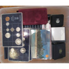 NEDERLAND, Beatrix (1980-2014), lot van 52 sets en doosjes: 50 gulden 1982, 1984, 1987, 1989, 1990, 1991, 1993, 1995, 1998; jaarset 1982-1995 (15); bo...