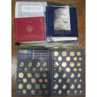 lot de 64 sets et étuis: Belgique, prooflike euroset 2016, 2017; euro FDC 2006 (Béguinages), 2017 (Double jubilé); Estonie, prooflike euroset 2011; eu...