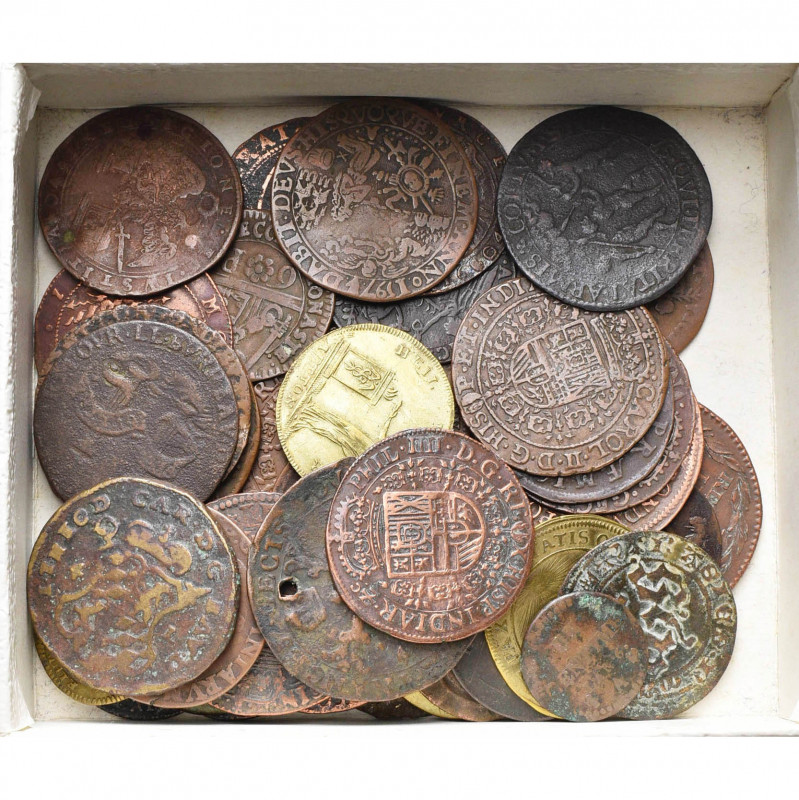 PAYS-BAS MERIDIONAUX, lot de 45 p. et jetons, du 16e au 18e s.
très bien conser...