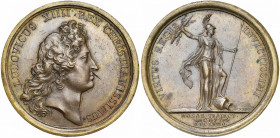 FRANCE, AE médaille, 1673. Prise de Maastricht. D/ T. de Louis XIV à d. R/ VIRTUS REGIS INVICTISSIMI/ MOSAE TRAIECT. CAPTA Pallas Athéna deb. à d., te...