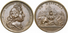 FRANCE, AE médaille, 1677, Dollin. Défaite des Espagnols en Catalogne. D/ T. de Louis XIV à d. R/ DE HISPANIS/ AD PYLAS BALNEONENSES Un trophée d''arm...