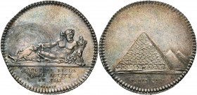 FRANCE, AR médaille, 1798 (an 7), Brenet. Conquête de la Basse-Egypte. D/ Le Nil allongé à d. R/ Vue des pyramides de Gizeh. Hennin 850; Slg. Julius 6...