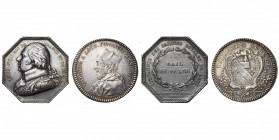 FRANCE, lot de 2 jetons: 1756, Charles Alexandre de Lorraine, fondateur de l''Université de Reims (AR, 30 mm, Feu. 7944); 1806 (sous Louis XVIII), Com...