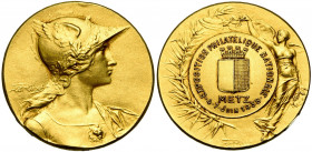 FRANCE, AV médaille, 1938, Rivet. Exposition philatélique nationale à Metz. D/ B. casqué à d. R/ Ecu de la ville sur un cartouche rond, entre une palm...