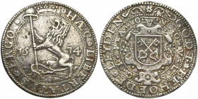 PAYS-BAS SEPTENTRIONAUX, AR médaille, 1574. Levée du siège de Leyde. D/ Lion deb. à g., ten. le chapeau de la Liberté sur une pique. R/ Cartouche orné...