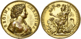 SUEDE, AE doré médaille, s.d., G.B. Guglielmada. Arrivée de Christine de Suède à Rome. D/ Buste lauré et drapé à d. R/ POSSIS NIHIL VRBE - ROMA VISERE...