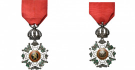 BELGIQUE, Ordre de Léopold, croix de chevalier en argent, modèle civil unilingue de la création par Dutalis en 1832, avec couronne bombée, anneau stri...
