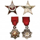 EMPIRE OTTOMAN, Ordre du Medjidje (Mecidi Nisani), étoile de 4e classe. Vendu avec une décoration de guerre 1915 (Harp Madalyasi, émaillée avec marque...