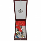 FRANCE, Ordre de la Légion d’honneur, lot de 3 décorations: miniature de chevalier (18mm), modèle Premier Empire avec aigle à droite, cousu sur un rub...
