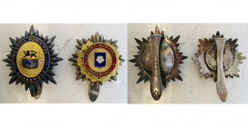 FRANCE, lot de 2 insignes émaillés en argent: Conseil municipal de Dunkerque (50 mm, attribué à M. Roger Fairise); Conseil municipal de Rosendael (40 ...