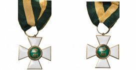 LUXEMBOURG, Ordre de la Couronne de Chêne, institué en 1841, croix de commandeur en or (44 mm). Avec ruban ancien de 56 mm.