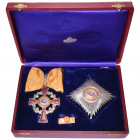PAYS-BAS, Ordre de la Maison d’Orange (Huisorde van Oranje), ensemble de grand officier (plaque et croix de commandeur), dans son écrin Koninklijke Be...