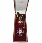 PORTUGAL, Ordre du Mérite, créé en 1929, ensemble de grand officier en vermeil (plaque, croix de commandeur et miniature), dans un écrin de Costa à Li...