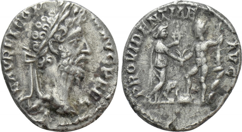 COMMODUS (177-192). Denarius. Rome. 

Obv: L AEL AVREL COMM AVG P FEL. 
Laure...